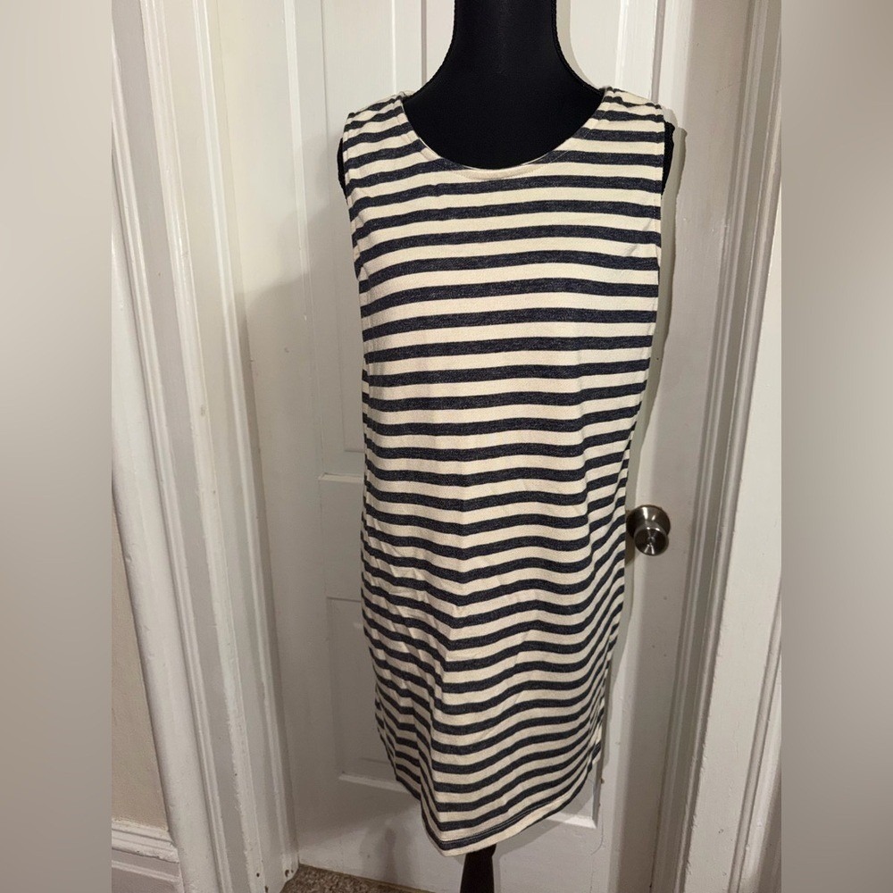 Women's thyme & Honey size medium dress, Striped Sleeveless Dress summer sun